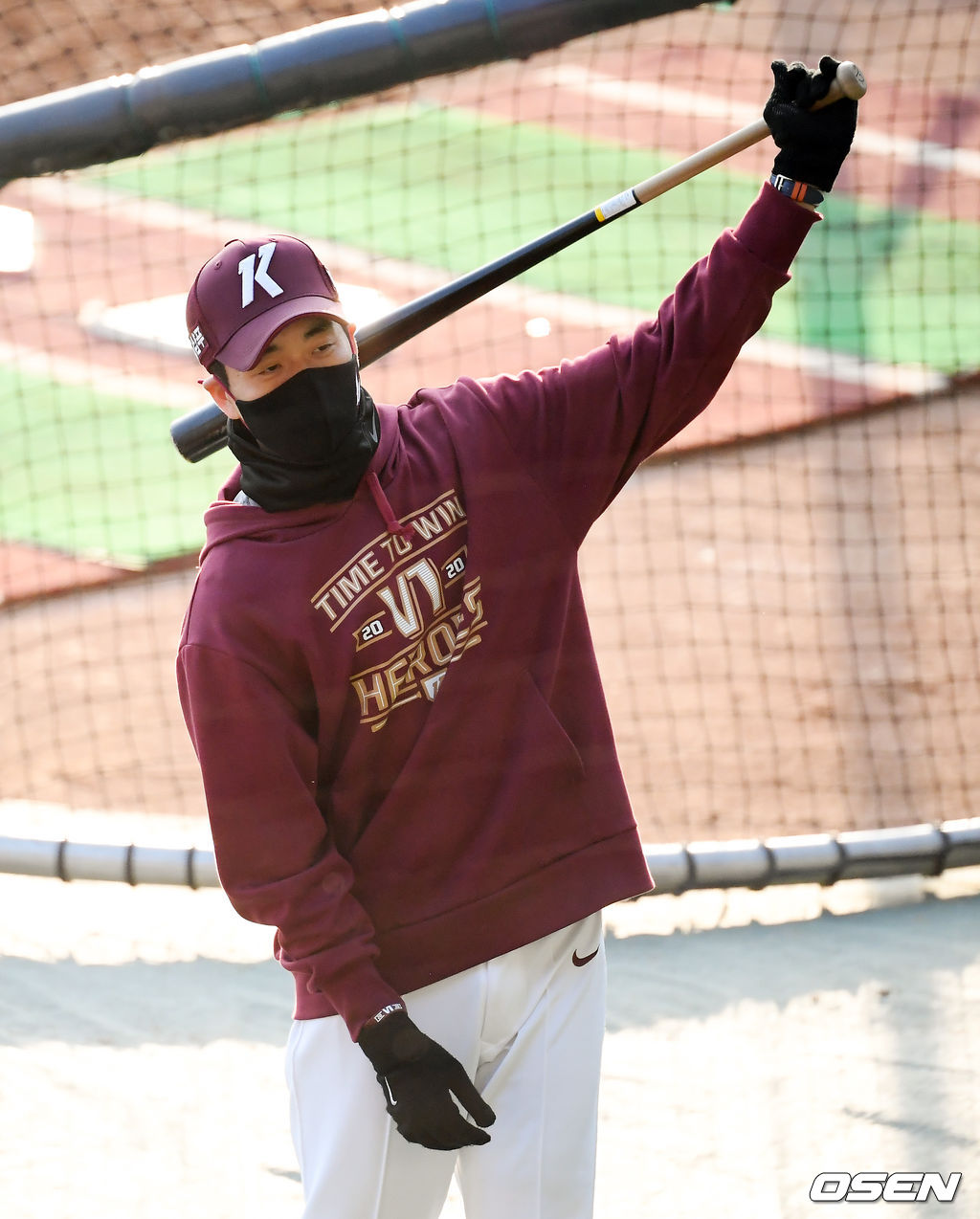 키움 김창현 감독대행이 방망이를 휘두르고 있다. / soul1014@osen.co.kr