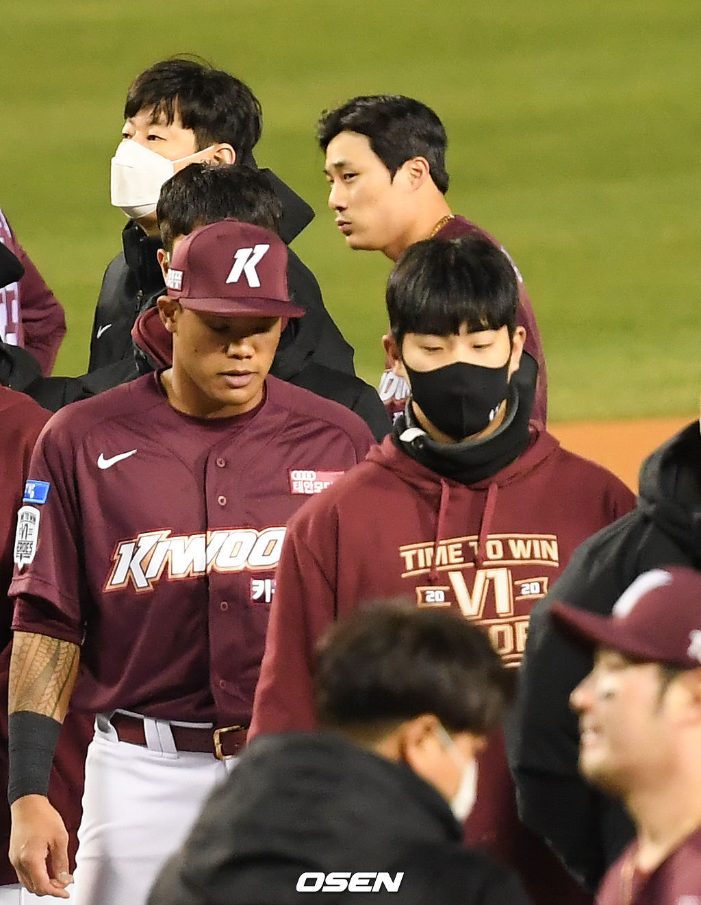 키움 김하성이 연장 끝내기 패배에 아쉬워하고 있다. / soul1014@osen.co.kr