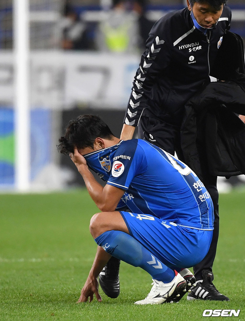 10월 25일 ‘하나원큐 K리그1 2020 26라운드’에서 경기 후 결승골의 빌미를 제공한 울산 김기희가 아쉬워하고 있다. /sunday@osen.co.kr