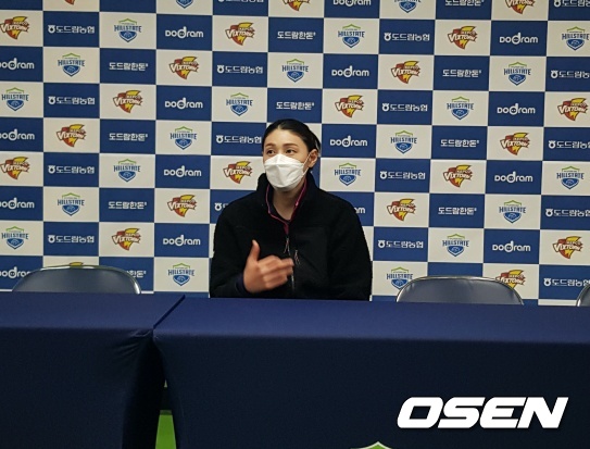 흥국생명 '주장' 김연경.