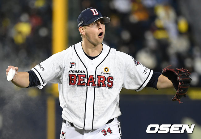 6회초 2사 1루 두산 플렉센이 LG 라모스를 삼진으로 잡아낸 뒤 포효하고 있다. /youngrae@osen.co.kr