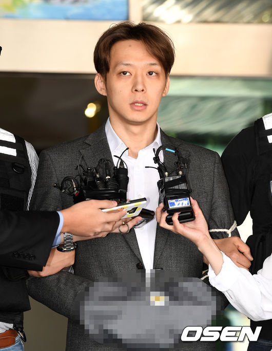 박유천