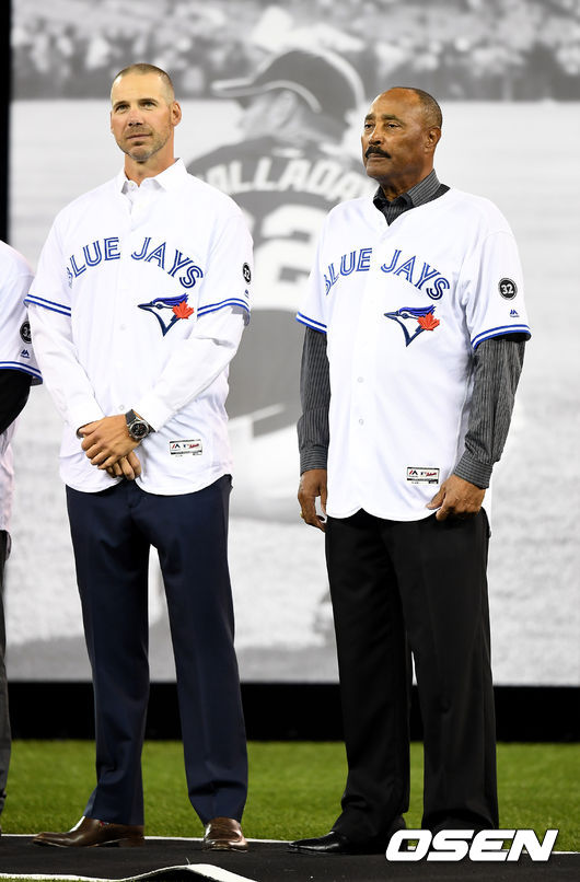 크리스 카펜터와 시토 개스턴(오른쪽) 전 감독이 로이 할러데이 추모식에 참석했다. / youngrae@osen.co.kr