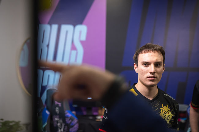 라이엇 게임즈 플리커.