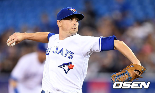 1회초 토론토 애런 산체스가 역투하고 있다. / youngrae@osen.co.kr