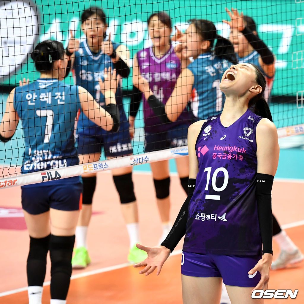 5세트, 흥국생명 김연경이 실점에 아쉬워하며 소리치고 있다. / dreamer@osen.co.kr