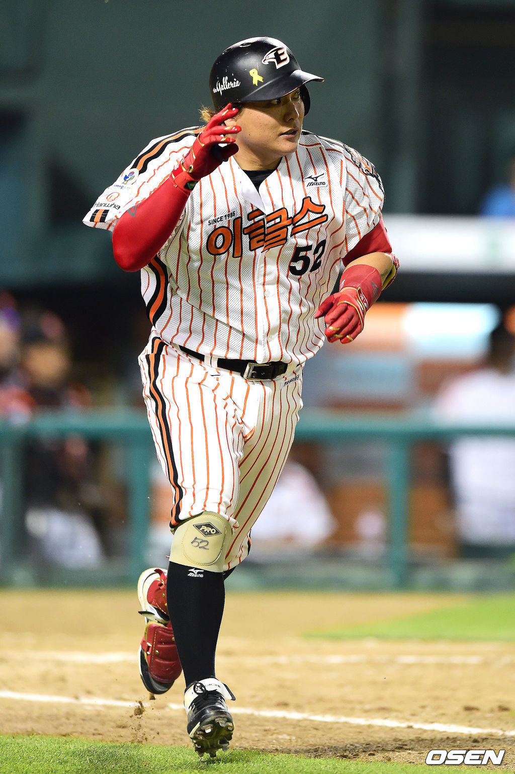 2014시즌 한화 클래식 유니폼을 입고 경기에 나선 김태균./ jpnews@osen.co.kr