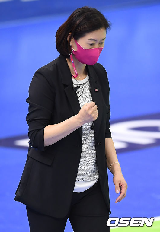 4세트 흥국생명 박미희 감독이 기뻐하고 있다. /youngrae@osen.co.kr 