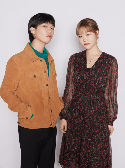 AKMU