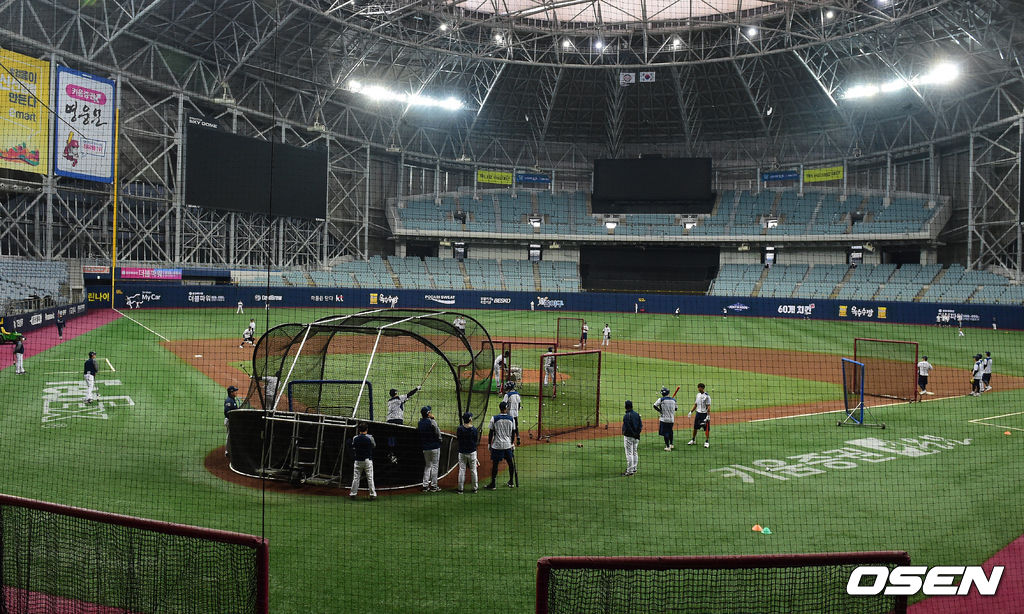 NC 선수단이 훈련을 하고 있다./jpnews@osen.co.kr