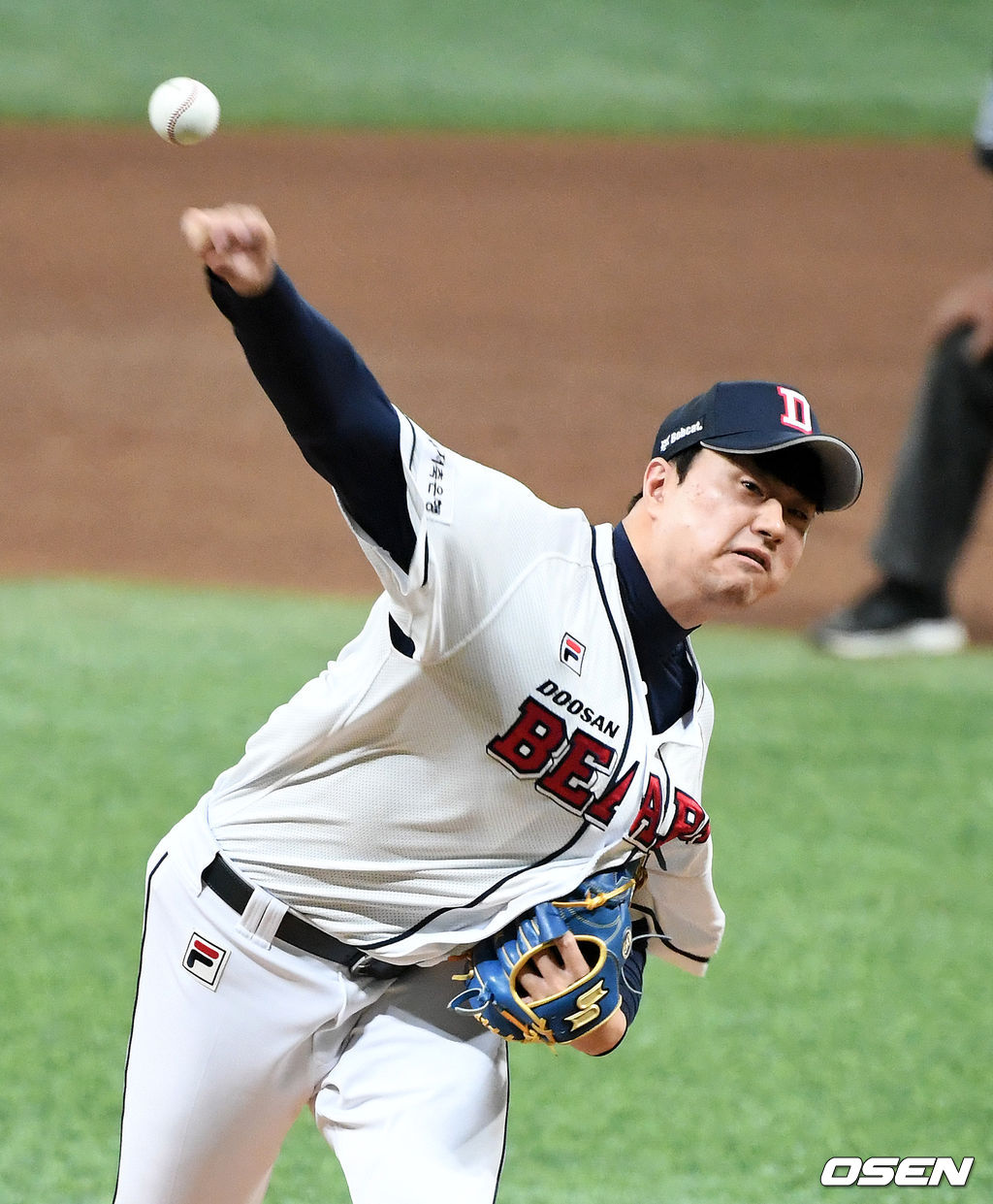 6회초 무사 1루에서 두산 이영하가 역투하고 있다. /jpnews@osen.co.kr
