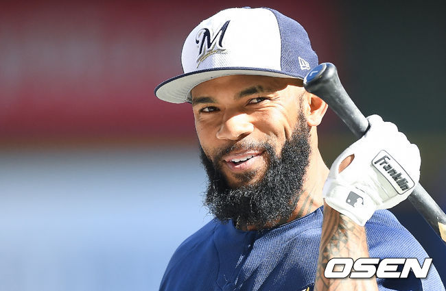 테임즈가 미소 짓고 있다. /soul1014@osen.co.kr