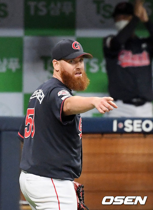 댄 스트레일리. 