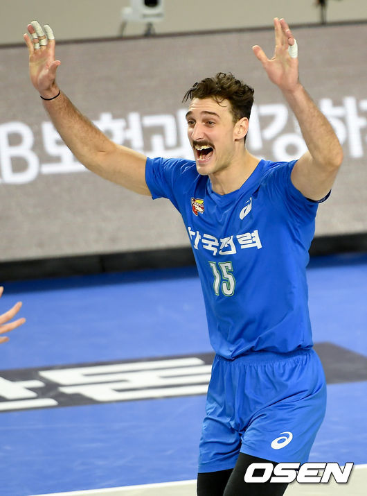 한국전력 러셀이 기뻐하고 있다./ksl0919@osen.co.kr