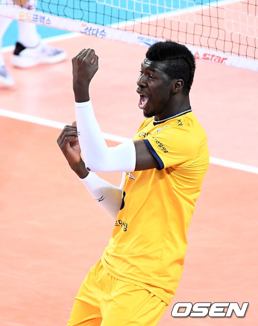 KB손해보허머 노우모리 케이타.