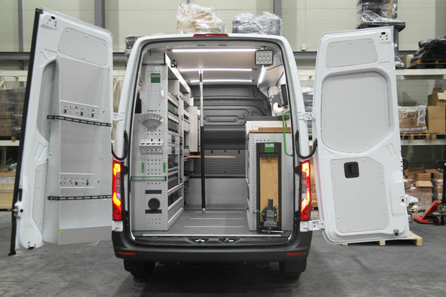 티앤티 주시회사 스프린터 보트 랙킹 시스템 밴. 