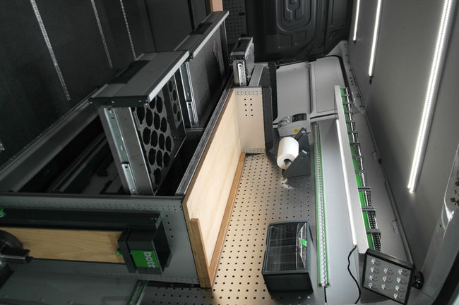 티앤티 주시회사 스프린터 보트 랙킹 시스템 밴. 