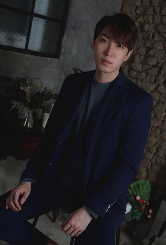 황인욱