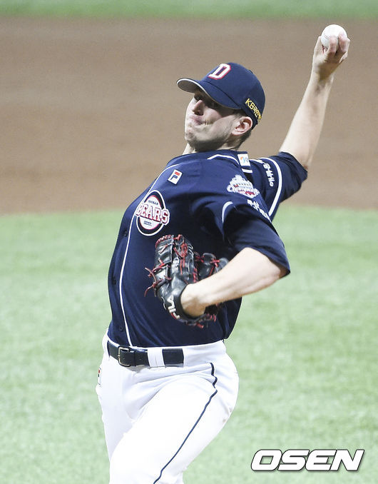 두산에서 1시즌 뛴 투수 크리스 플렉센.