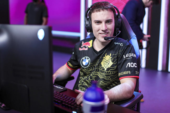 라이엇 게임즈 플리커.