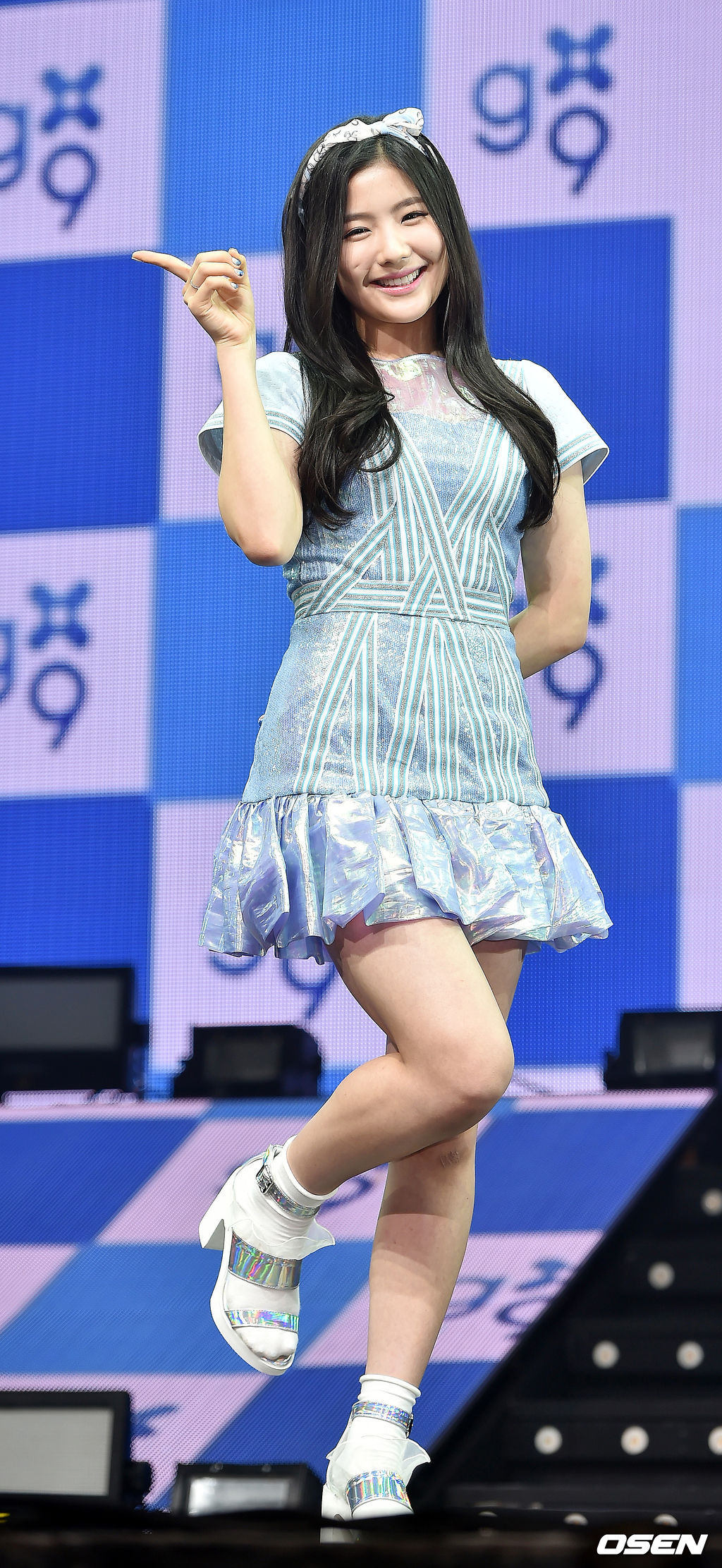 구구단 데뷔 기념 쇼케이스, 혜연 ‘막내의 깜찍함'