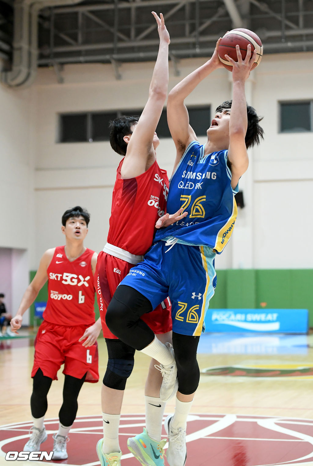 31일 오후 경기 이천시 대월면 LG챔피언스파크에서 ‘2020~2021 KBL D-리그’ 1차대회 플레이오프 4강전 SK와 삼성의 경기가 열렸다.1쿼터 삼성 차민석이 점프슛을 하고 있다./ksl0919@osen.co.kr