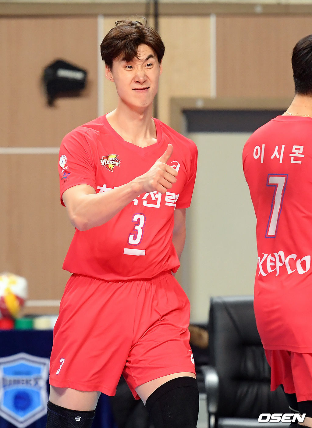 한국전력 박철우가 득점에 기뻐하고 있다. /cej@osen.co.kr