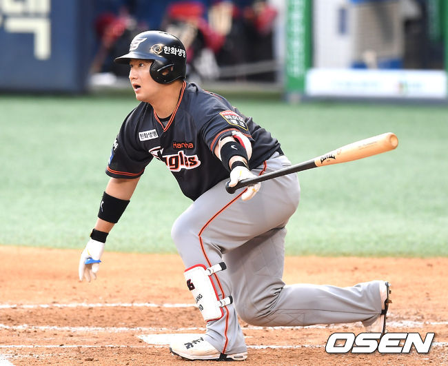 3회초 1사 한화 최재훈이 안타를 때려내고 있다. /youngrae@osen.co.kr