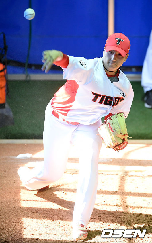 KIA 정해영이 불펜피칭을 하고 있다./ksl0919@osen.co.kr