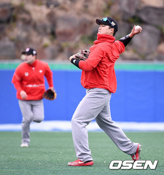 한유섬이 개명 절차를 완료했다.