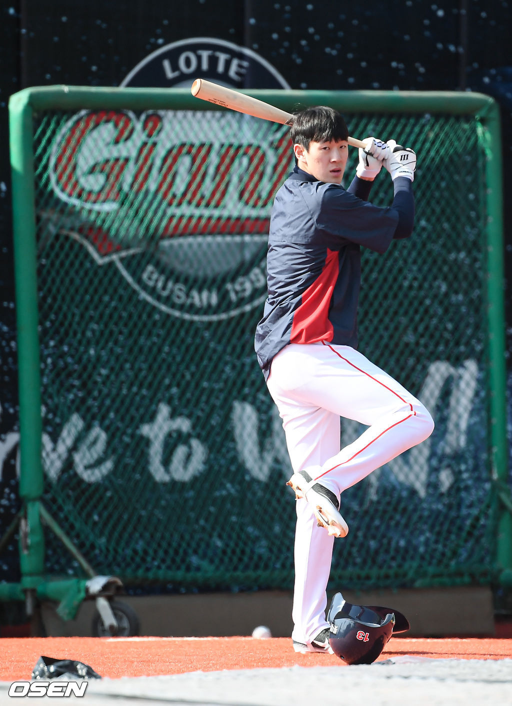 롯데 나승엽이 타격훈련을 하고 있다. / soul1014@osen.co.kr