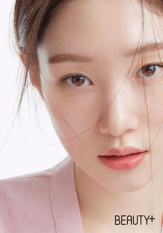 정채연