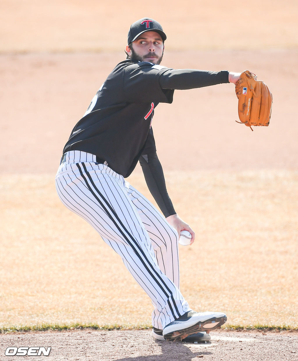 LG 수아레즈가 라이브피칭을 하고 있다.  / soul1014@osen.co.kr
