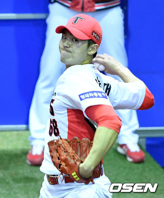 KIA 타이거즈 이승재가 불펜 피칭을 하고 있다. /sunday@osen.co.kr