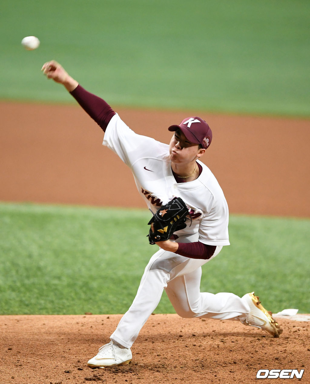 신인 장재영이 라이브 피칭을 하고 있다. /jpenws@osen.co.kr