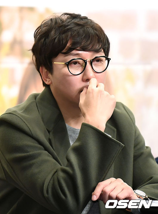 탁재훈이 질문을 듣고 있다. / youngrae@osen.co.kr