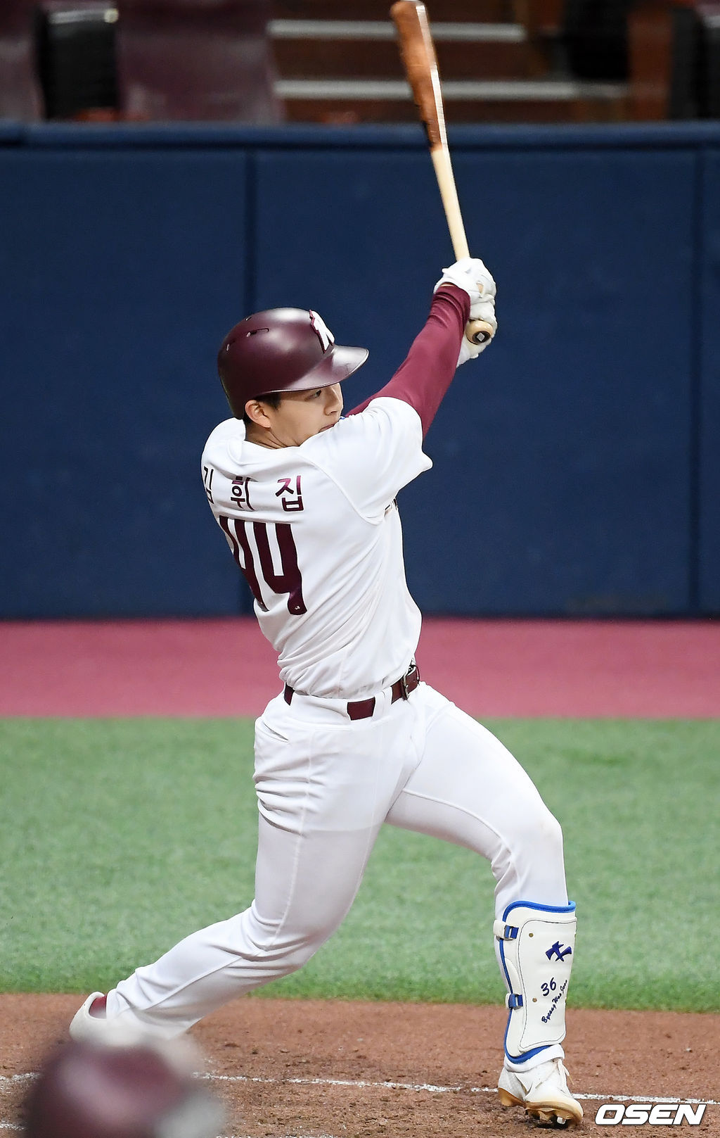 키움 김휘집이 청백전 2회말 무사1,2루 2타점 2루타를 치고 있다. /rumi@osen.co.kr