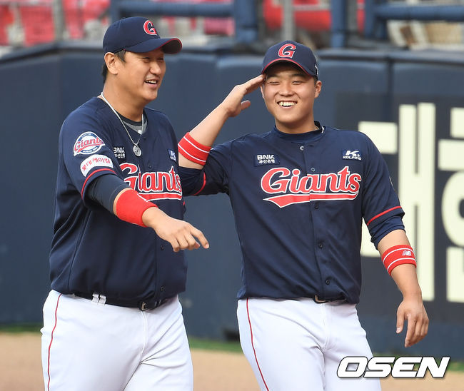 이대호-한동희. / dreamer@osen.co.kr