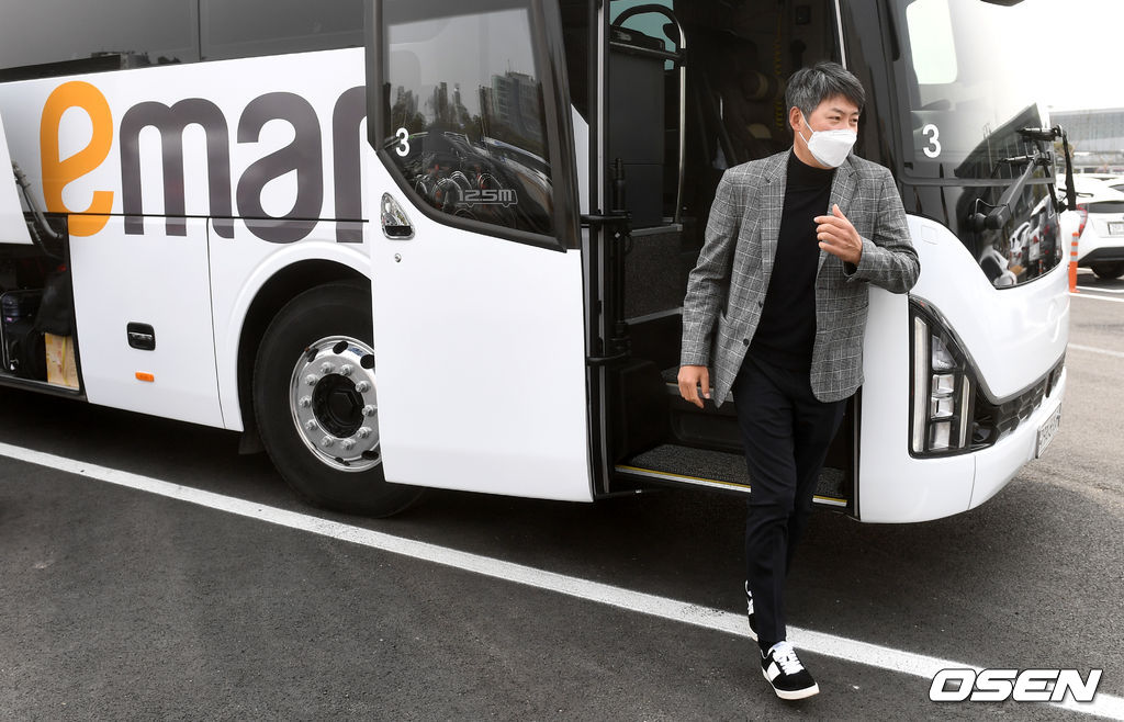 SSG 김원형 감독이 출발을 준비하고 있다. / dreamer@osen.co.kr