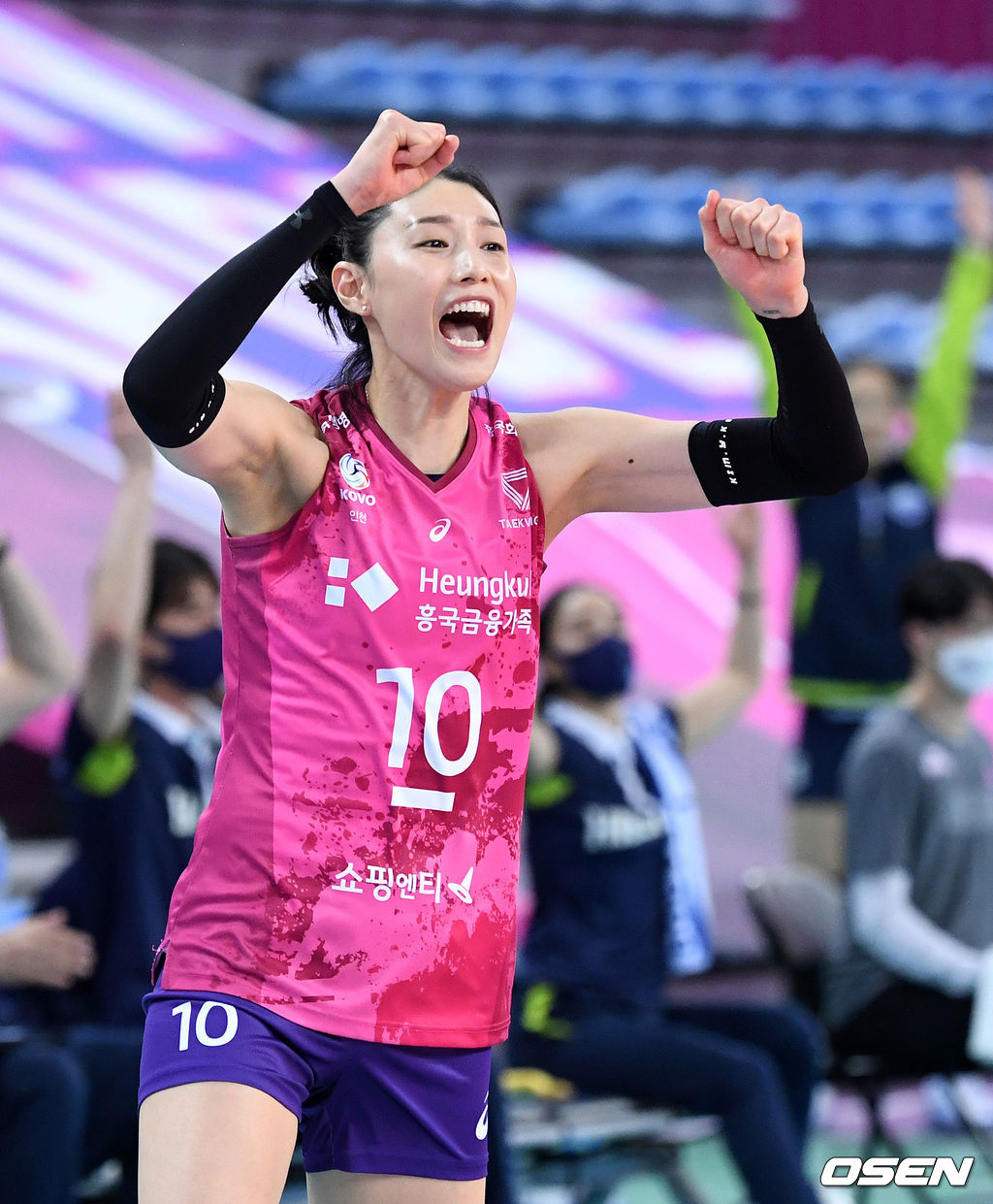 4세트 긴 랠리 끝에 득점에 성공한 흥국생명 김연경이 환호하고 있다. /sunday@osen.co.kr