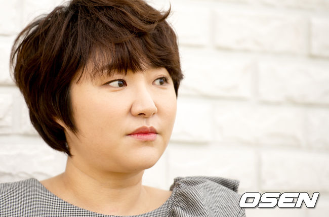 배우 김현숙이 이혼 후 첫 예능 프로그램에 출연한다. OSEN DB