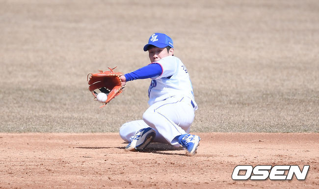 3회초 2사 2루 NC 이원재의 타구를 김지찬 유격수가 호수비 펼치며 잡아내고 있다. / soul1014@osen.co.kr