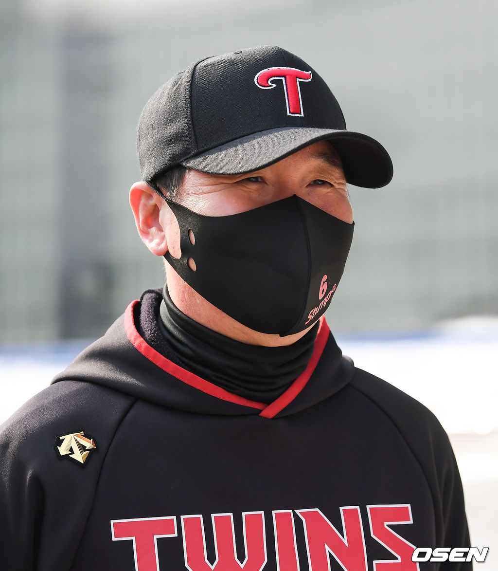 LG 유지현 감독이 미소 짓고 있다. / soul1014@osen.co.kr