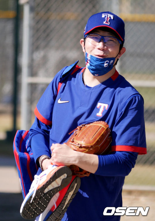 [OSEN=서프라이즈(미 애리조나주), 이사부 통신원] 텍사스 양현종이 훈련에 나서고 있다. / lsboo@osen.co.kr