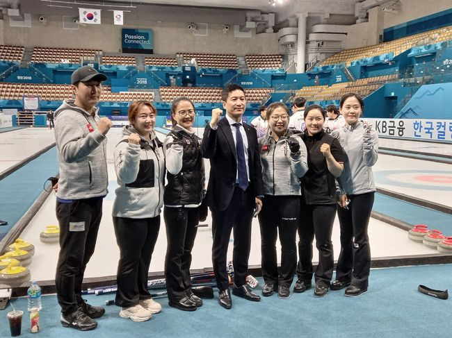 [사진]대한컬링경기연맹 제공