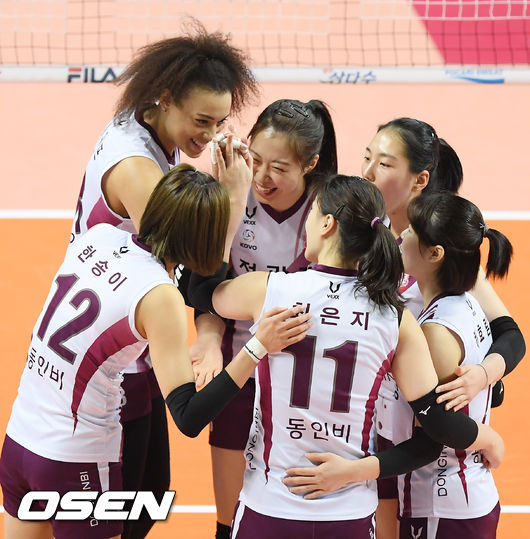 공격에 성공한 KGC인삼공사 선수들이 기뻐하고 있다./ rumi@osen.co.kr