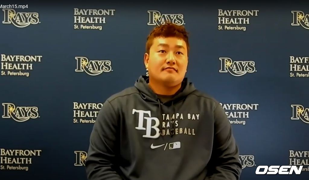 화상 인터뷰를 하고 있는 탬파베이의 최지만. <탬파베이 레이스 구단 제공 영상 캡처>
