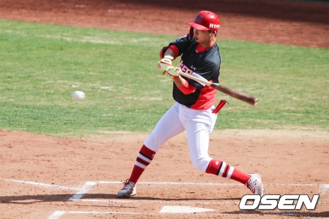 박정우가 힘차게 타격하고 있다./KIA 타이거즈 제공