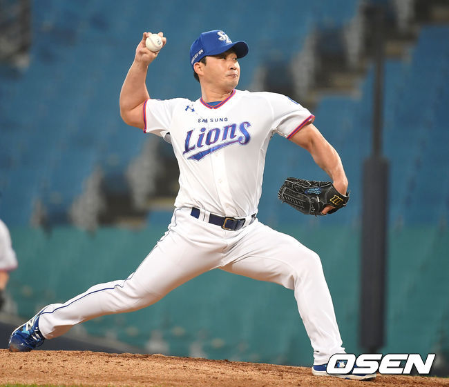 29일 오후 대구 삼성라이온즈파크에서 '2020 신한은행 SOL KBO리그' 삼성 라이온즈와 한화 이글스의 경기가 열렸다.9회초 삼성 오승환이 역투하고 있다. /youngrae@osen.co.kr