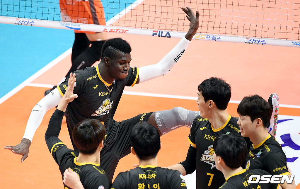 득점 후 춤추는 케이타. /cej@osen.co.kr